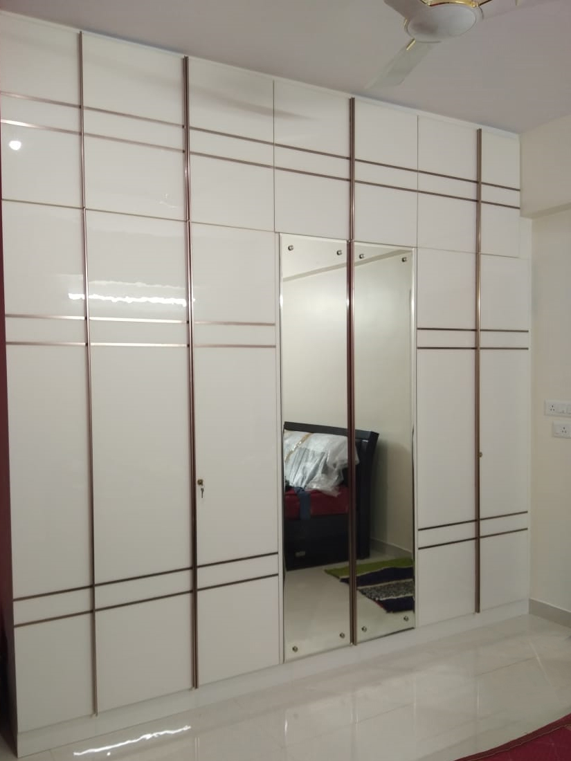 Buy Online Wardrobe In India